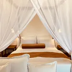 Casa Maria Tereza 4*