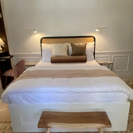 Casa Maria Tereza Bed & Breakfast *