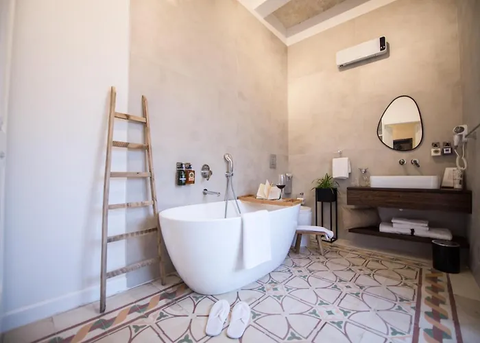 Casa Maria Tereza 4*